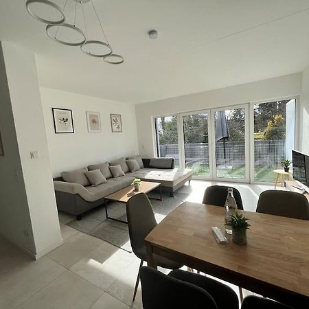 3 Zw 95 M2 Neubau Kostenlos Parkplatz Im Hof 키칭겐 외부 사진