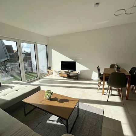 3 Zw 95 M2 Neubau Kostenlos Parkplatz Im Hof 키칭겐 외부 사진